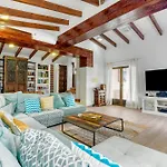 Villa Caroix