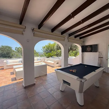 Caroix Villa *